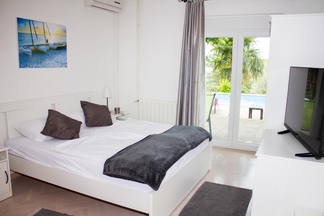 Apartments Lounger Crikvenica Kültér fotó